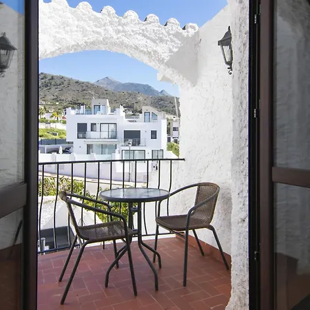 펜션 Capistrano, Calle Palmas 126 - Eurosur