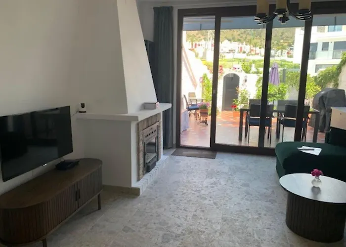 Capistrano, Calle Palmas 126 - Eurosur