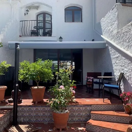 펜션 Capistrano, Calle Palmas 126 - Eurosur 네르하
