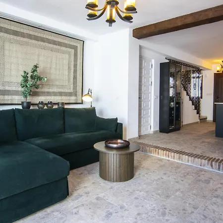 Capistrano, Calle Palmas 126 - Eurosur *